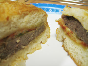 Illustration for article titled Taste Test: Cheeseburger In A Can